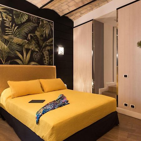 רומא Idyllia - Colosseum Luxury Apartment מראה חיצוני תמונה